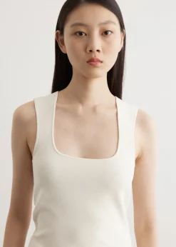 Bustier Shaped Knitted Top