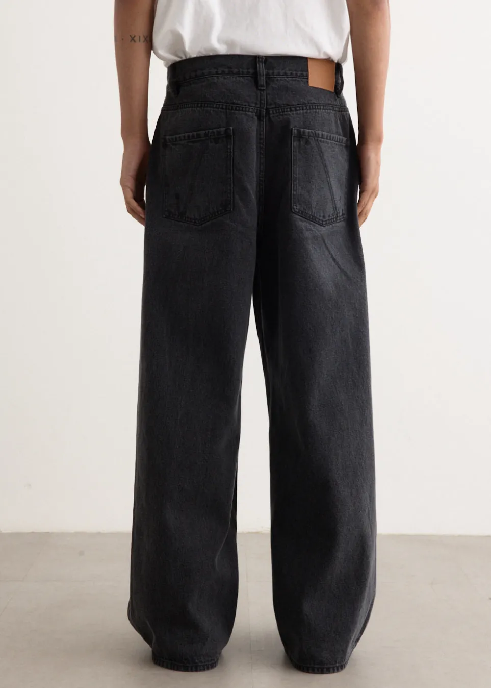 Dragline Pleated Jeans