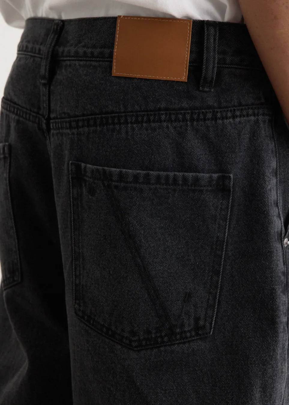 Dragline Pleated Jeans