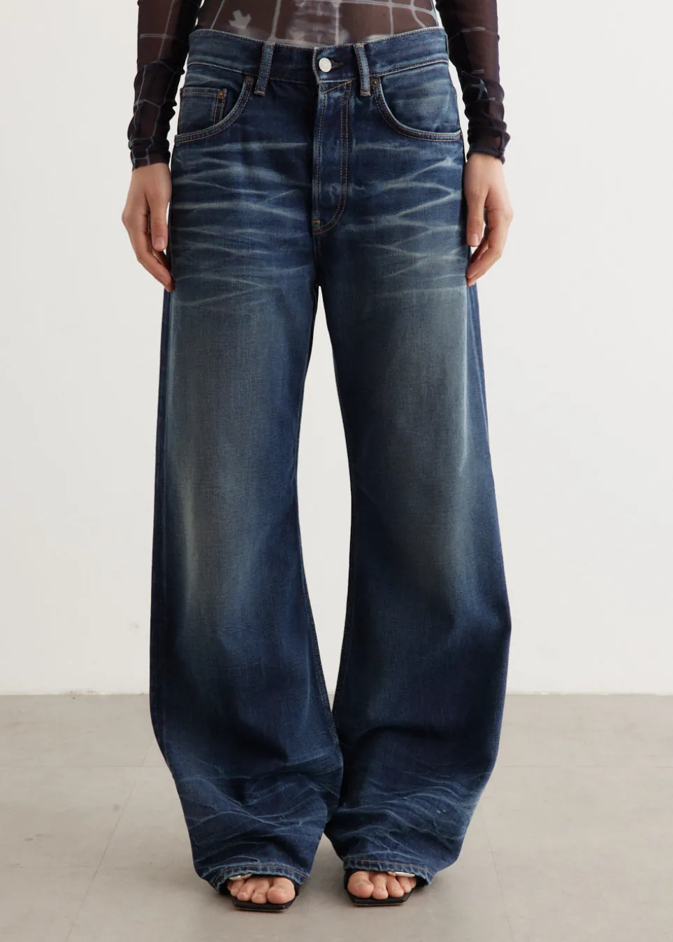 2021F Loose Fit Jeans