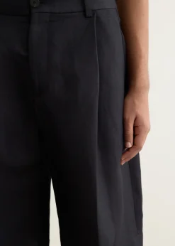 Fowld Knee Length Tailored Shorts