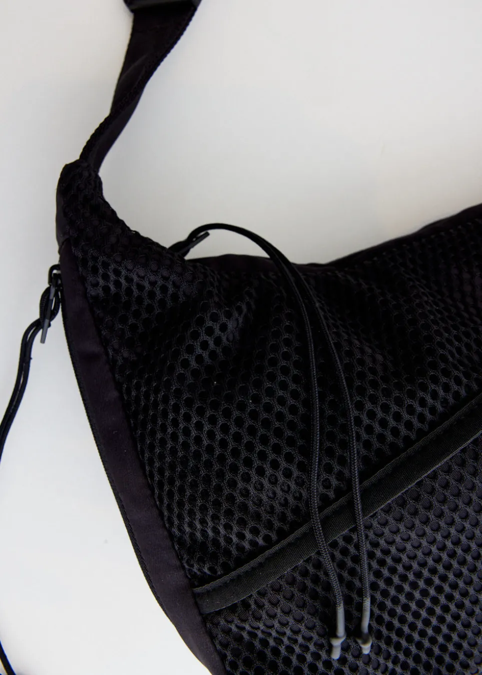 Keyhole Expandable Sling Bag