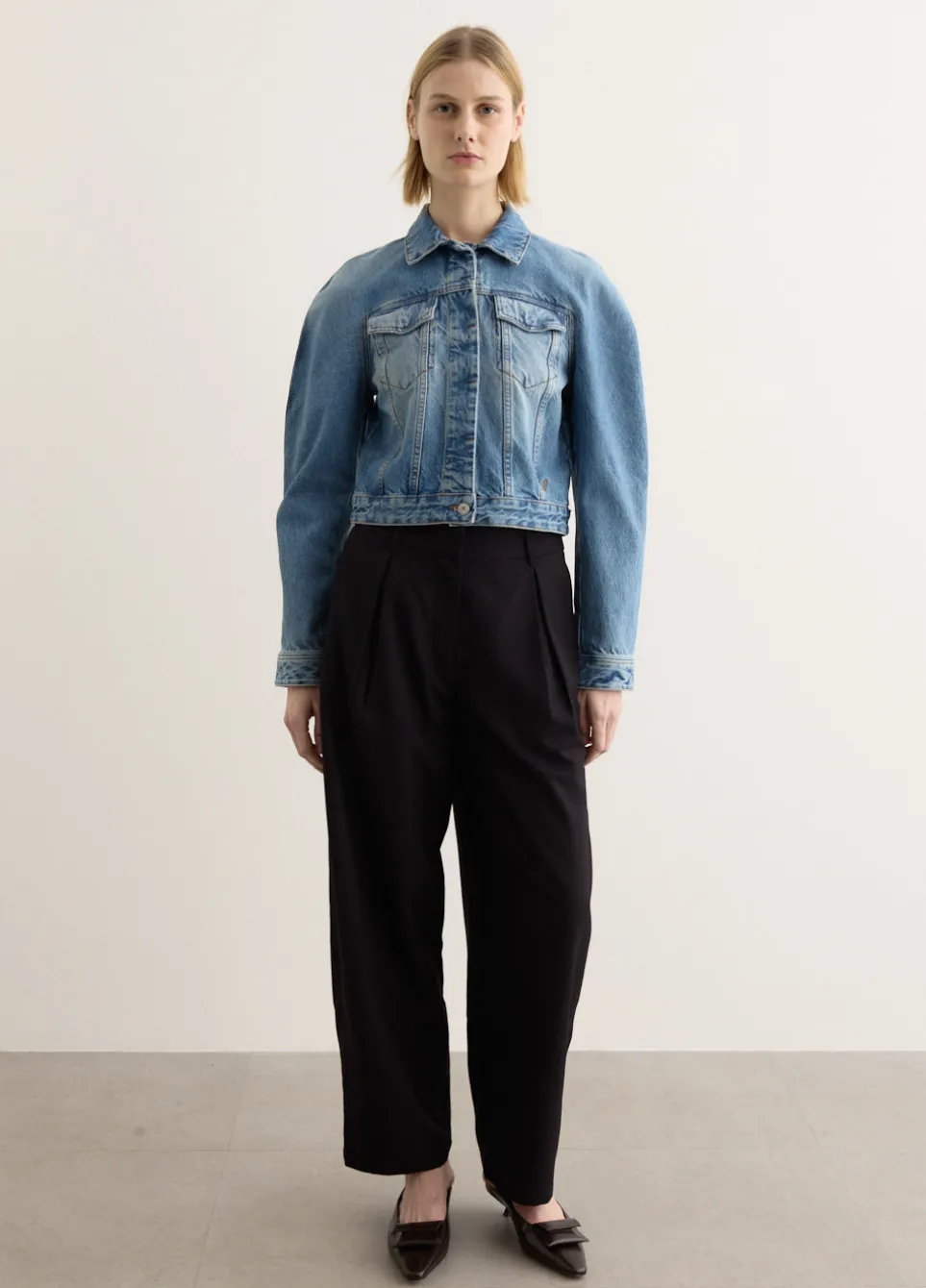 La Veste De-Nimes Ovalo