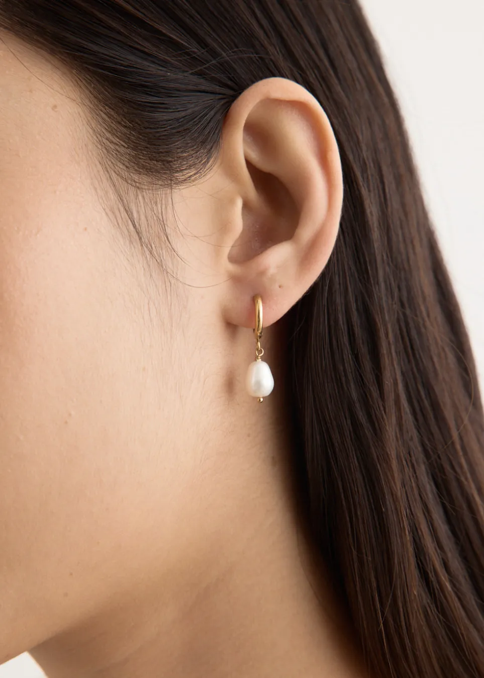 Liya Dangling Earrings