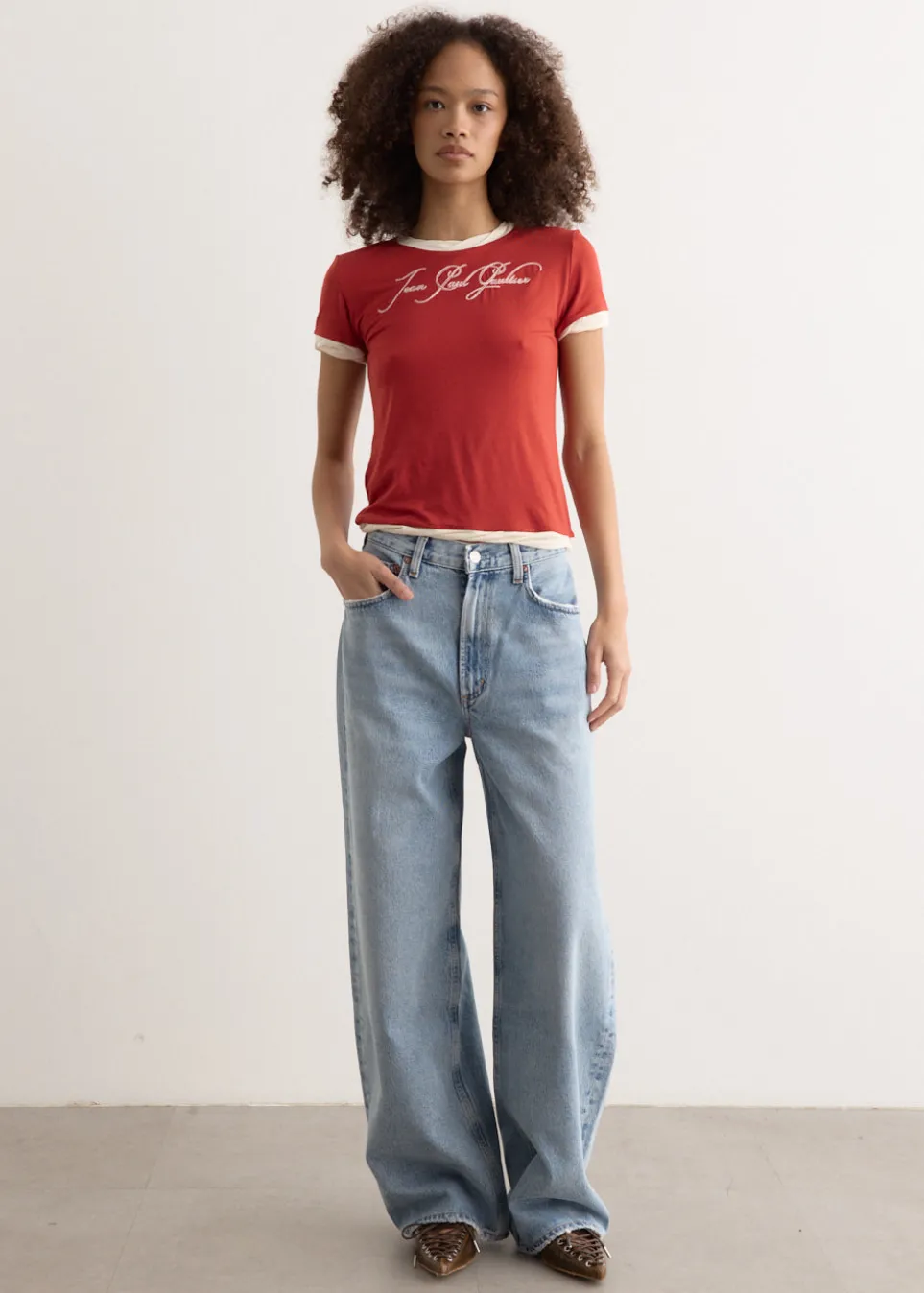 Low Curve Jeans