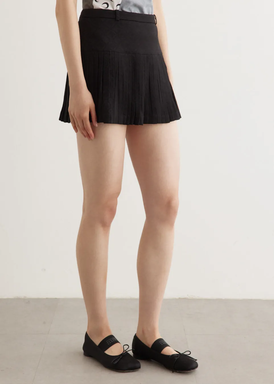 Moon Diamond Jacquard Pleated Skirt