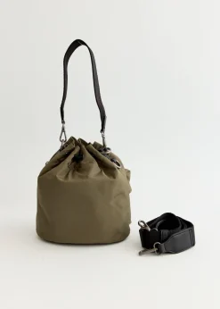 Multipocket Bucket Bag