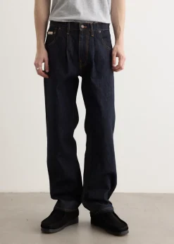 Pleated Jeans