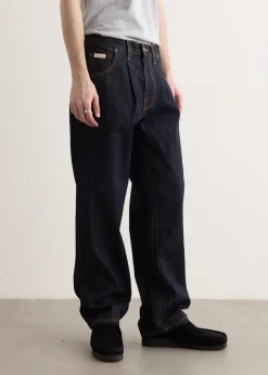 Pleated Jeans