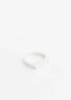 Signet Narrow Rectangle Ring