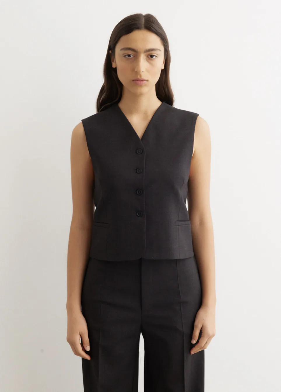 Teora Sleeveless Vest