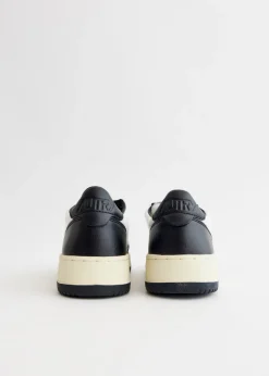 Women's Medalist Sneakers