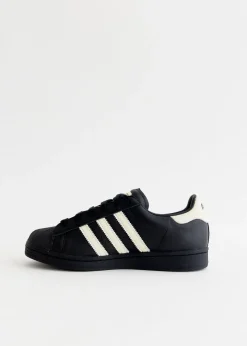 x Avavav Superfinger Superstar Sneakers