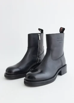 Besare Glossed Boots