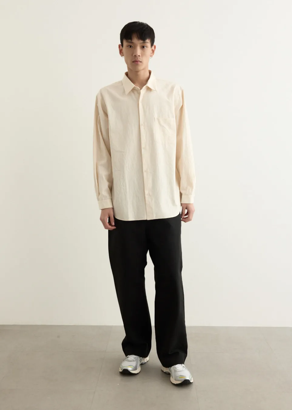 Button Wide Smooth Oxford Shirt