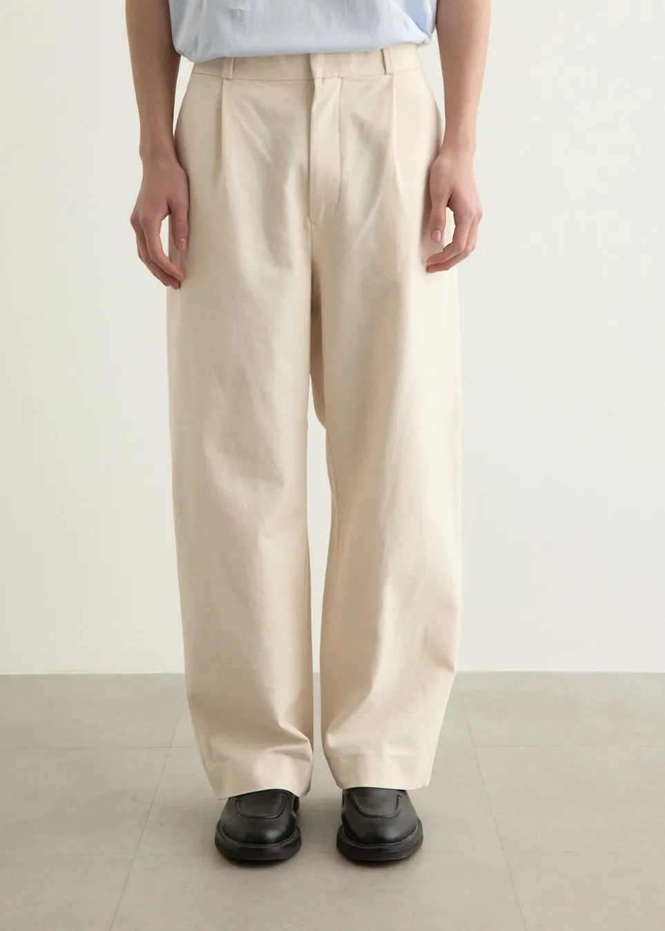 Chino Tuck Straight Cotton Duck Pants