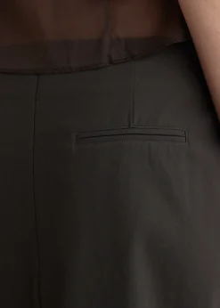 Minimal Column Skirt