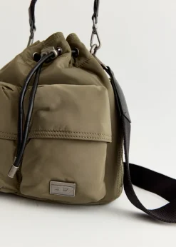 Multipocket Bucket Bag