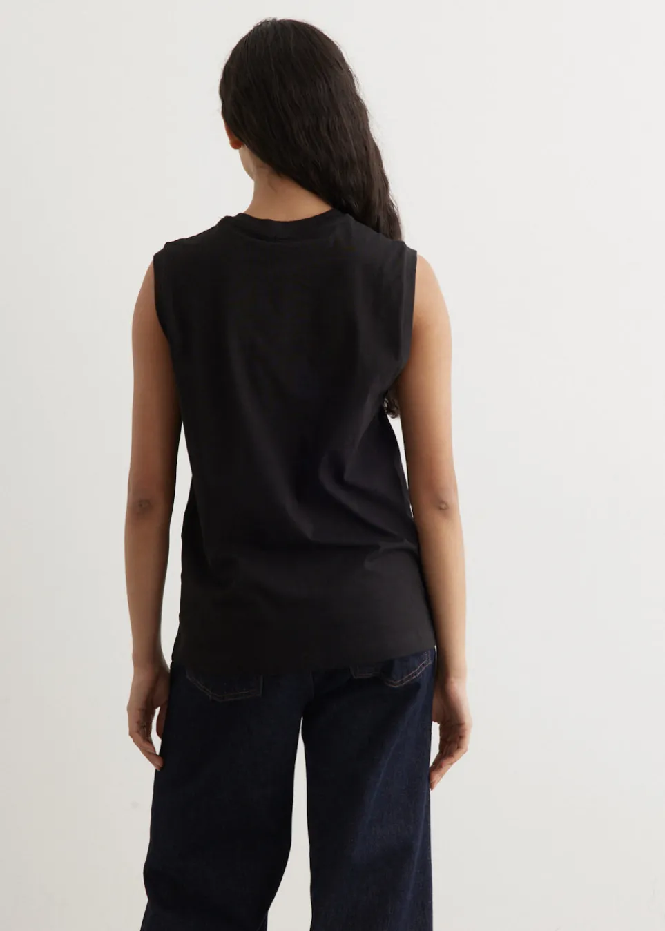 Relaxed Sleeveless Tee
