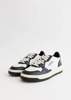 Women's Medalist Sneakers