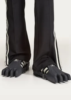 x Avavav Superfinger Superstar Sneakers