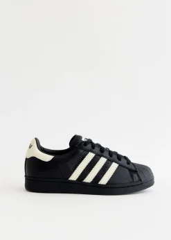 x Avavav Superfinger Superstar Sneakers