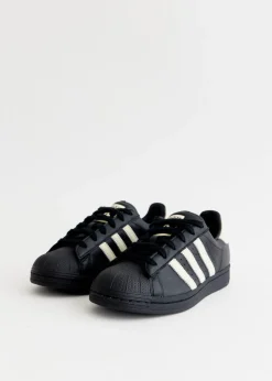 x Avavav Superfinger Superstar Sneakers